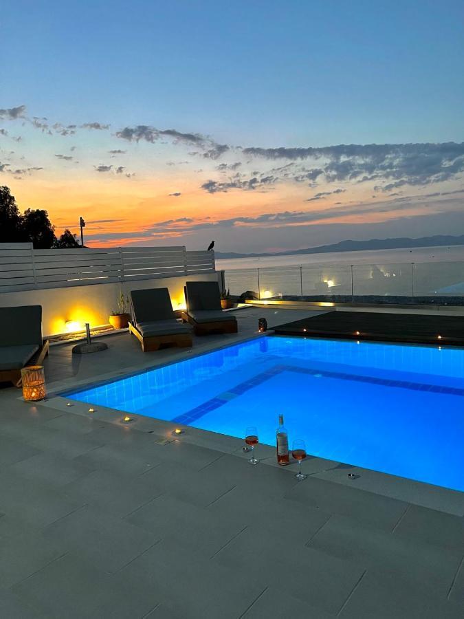 Vaso Beach Front Villa Ialysos  Ngoại thất bức ảnh