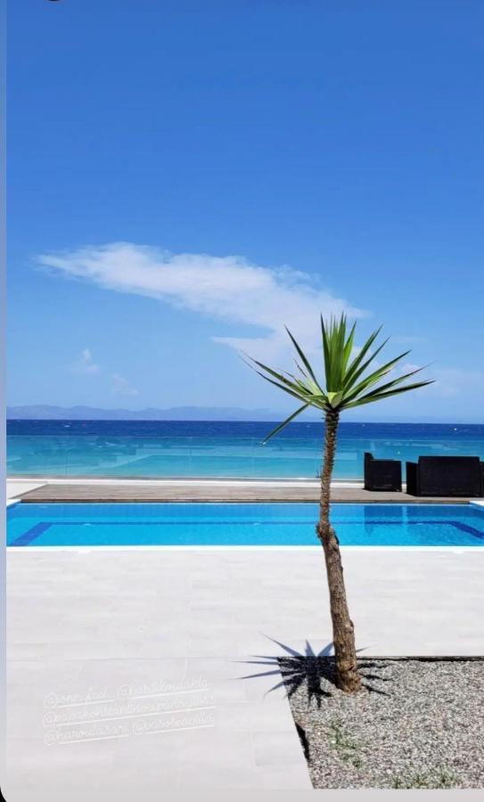 Vaso Beach Front Villa Ialysos  Ngoại thất bức ảnh